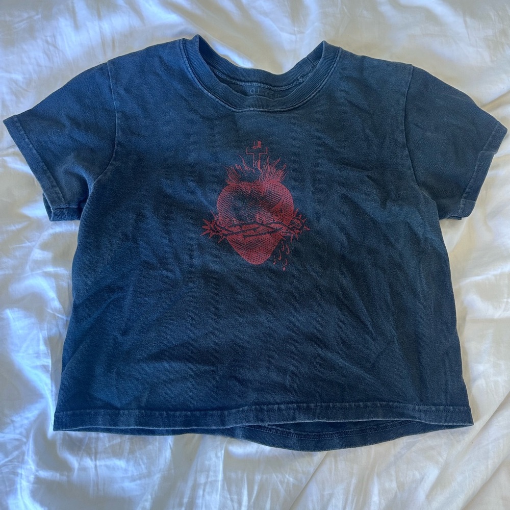 Brandy Melville cropped graphic tee